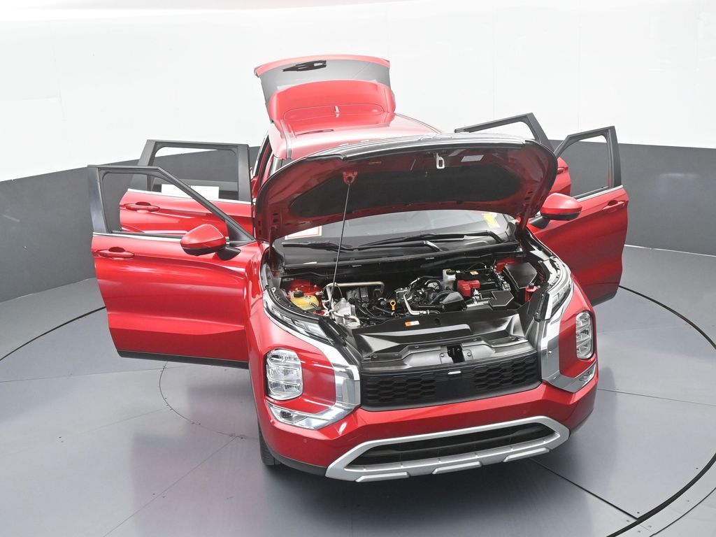 Used 2024 Red Mitsubishi SE Black Edition image 66