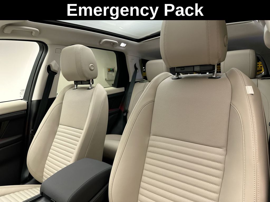 2025 Land Rover Discovery Sport S 9
