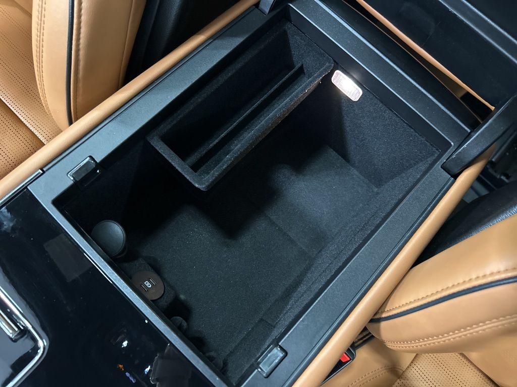 used 2025 Lincoln Aviator car, priced at $74,940