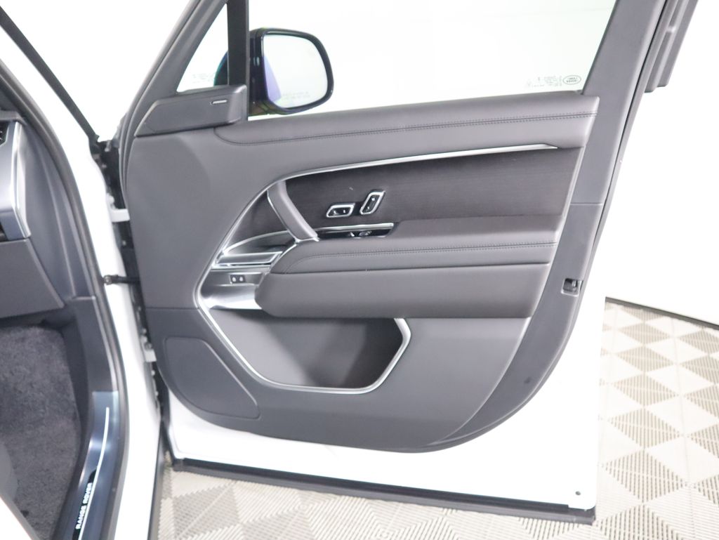 Thumbnail: 2026 Land Rover Range Rover - 26