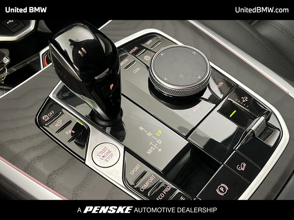 Thumbnail: 2022 BMW X7 - 15