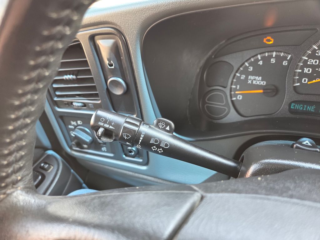 2005 Chevrolet Silverado 1500 LS