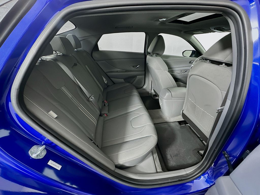 Thumbnail: 2025 Hyundai Elantra - 27