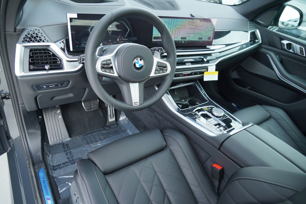 Thumbnail: 2026 BMW X5 - 11