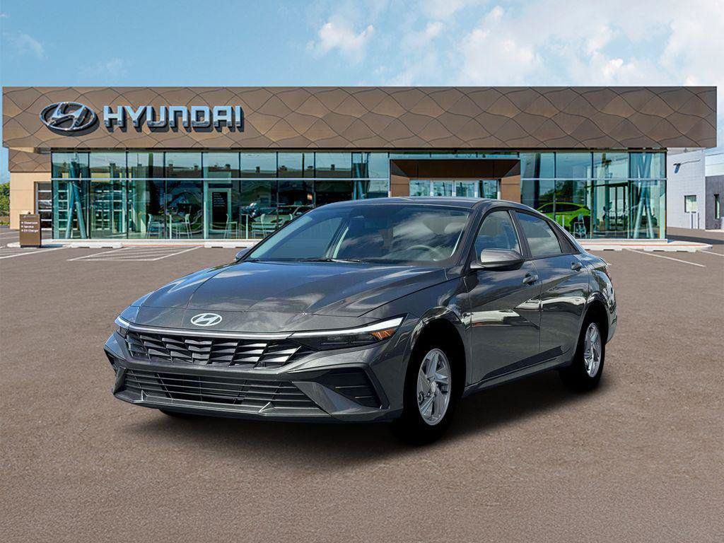 Gray 2026 Hyundai Elantra Sedan Front-Wheel Drive Continuously Variable Transmission