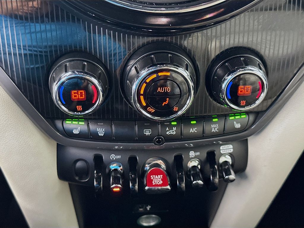 Thumbnail: 2019 MINI Cooper Countryman - 16