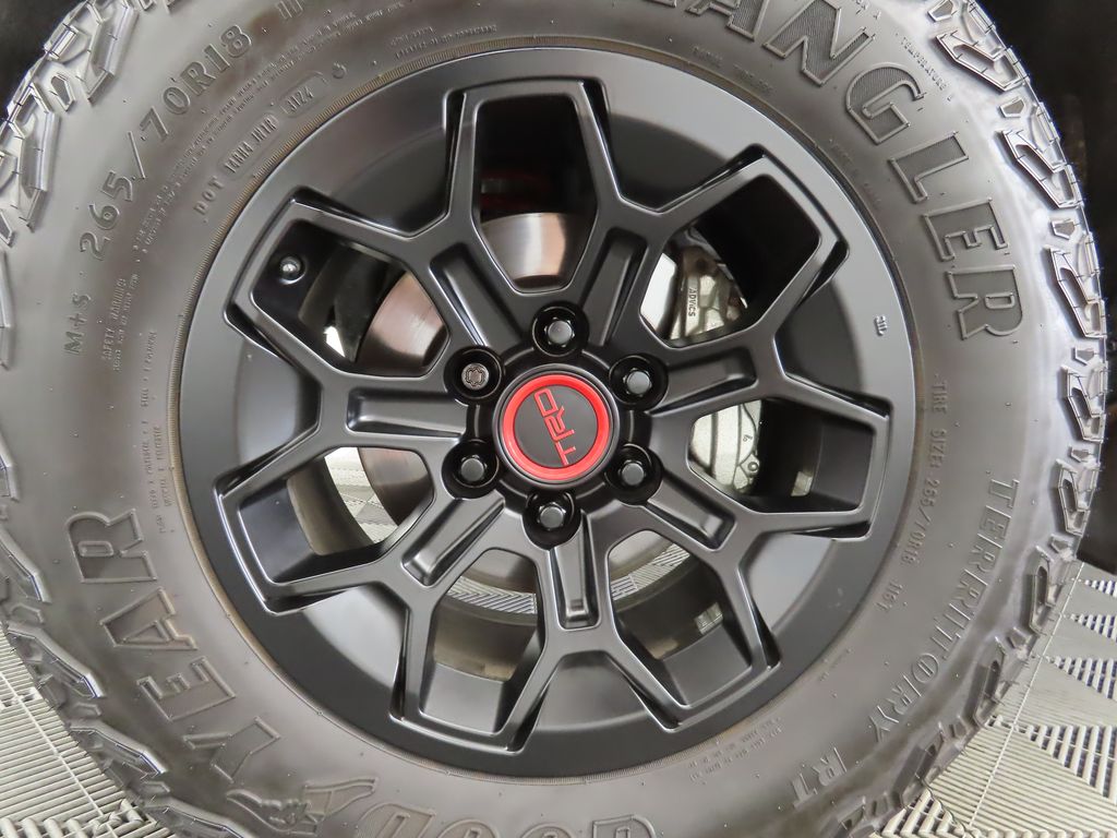 Thumbnail: 2024 Toyota Tacoma - 30