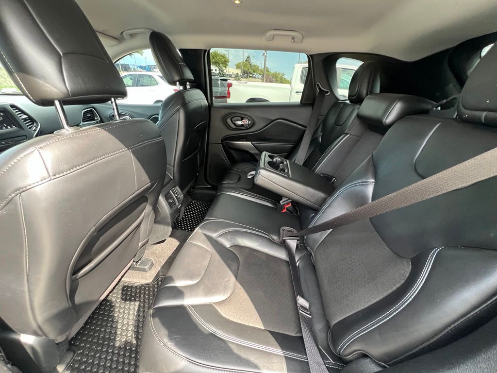 Used 2020 Jeep Cherokee SUV