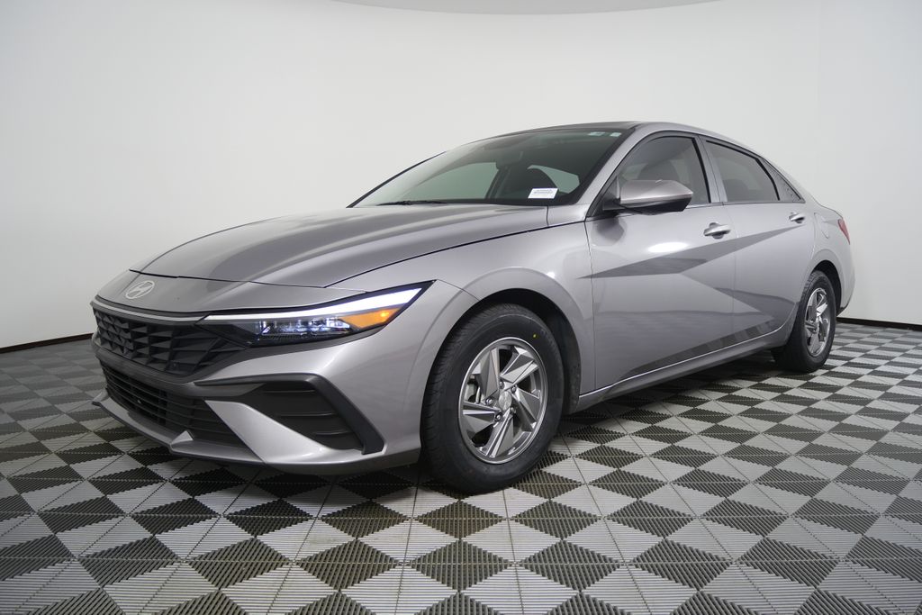 Thumbnail: 2025 Hyundai Elantra - 7