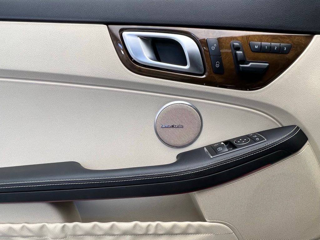 Thumbnail: 2016 Mercedes-Benz SLK - 25