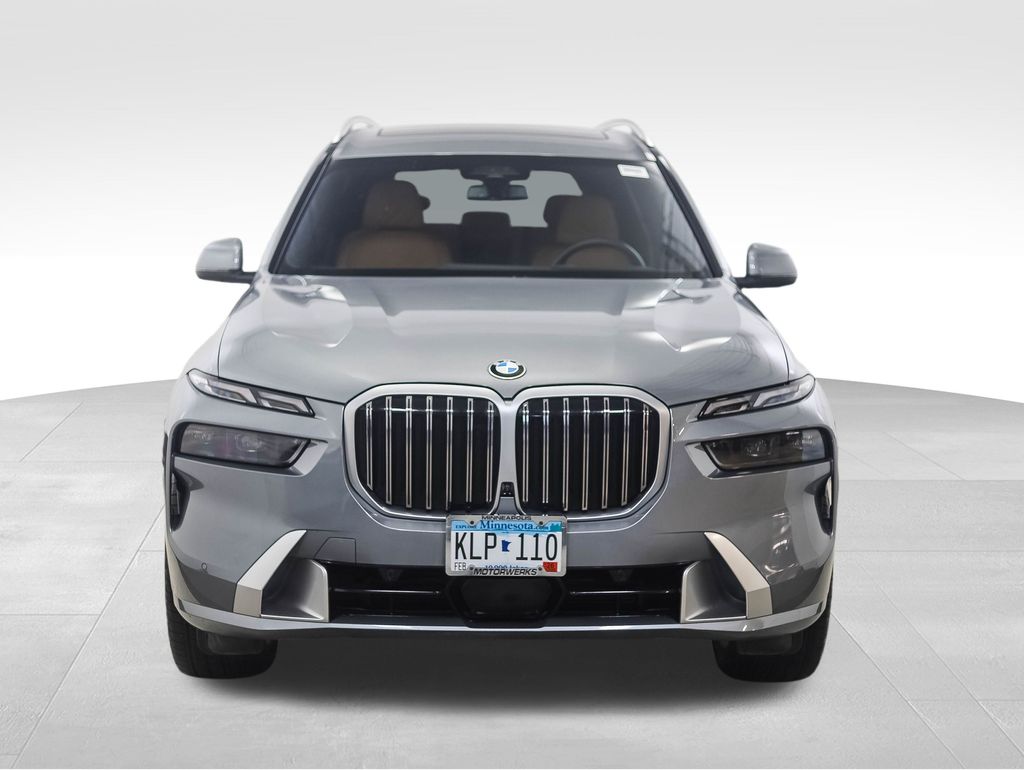 Thumbnail: 2023 BMW X7 - 8