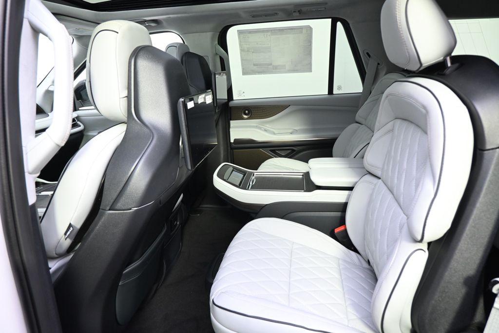 New 2026 White Lincoln Black Label image 21