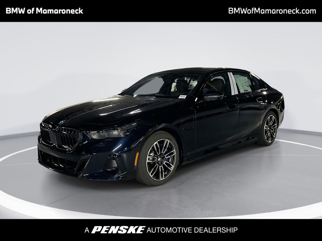 Thumbnail: 2026 BMW 5 Series - 1