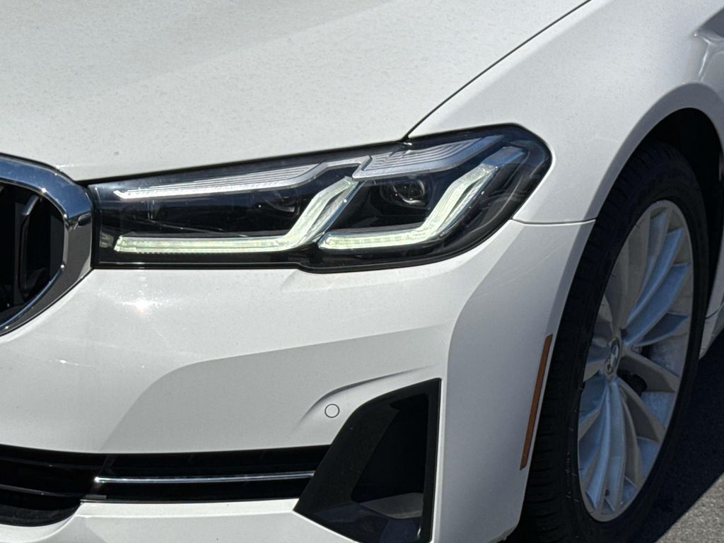 Thumbnail: 2022 BMW 5 Series - 2