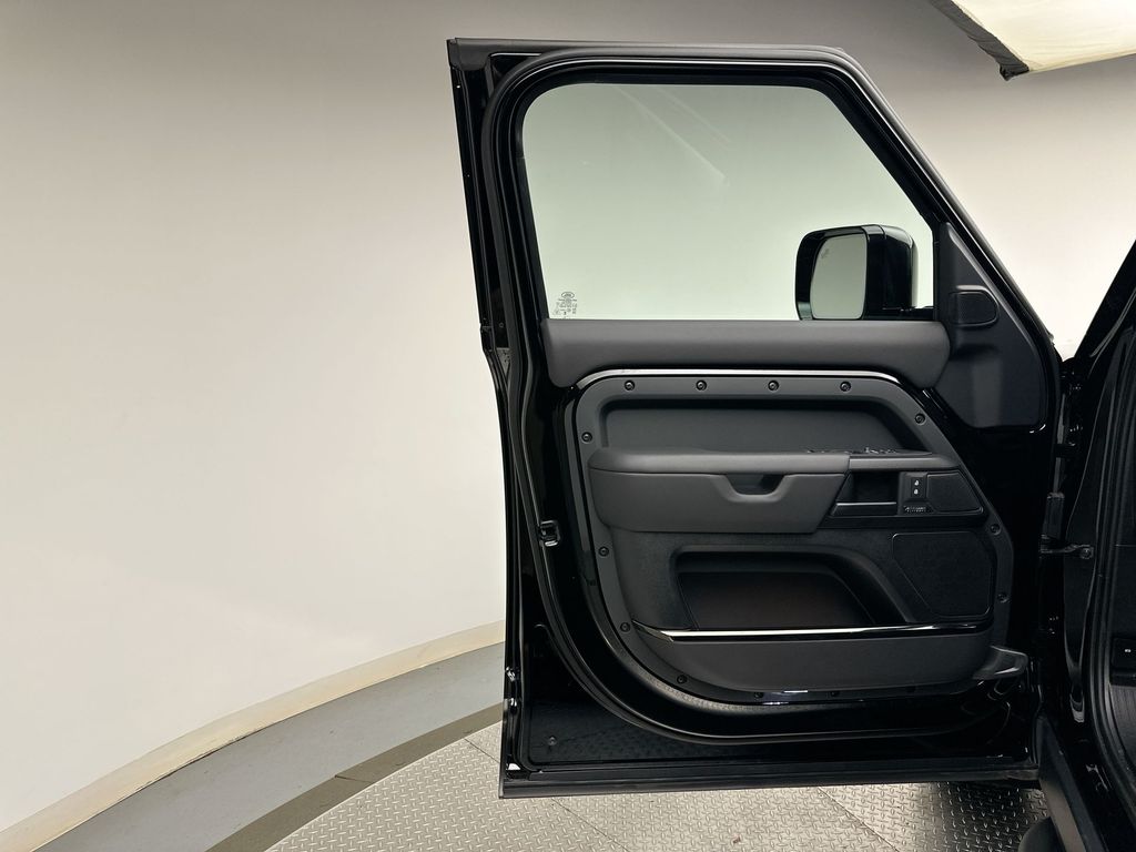 Thumbnail: 2026 Land Rover Defender - 17