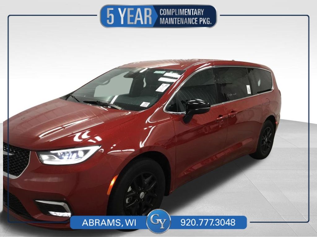 Red Hot Pearlcoat 2025 Chrysler Pacifica Minivan Front-Wheel Drive 9-Speed Automatic