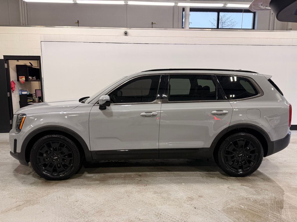 Thumbnail: 2022 Kia Telluride - 2