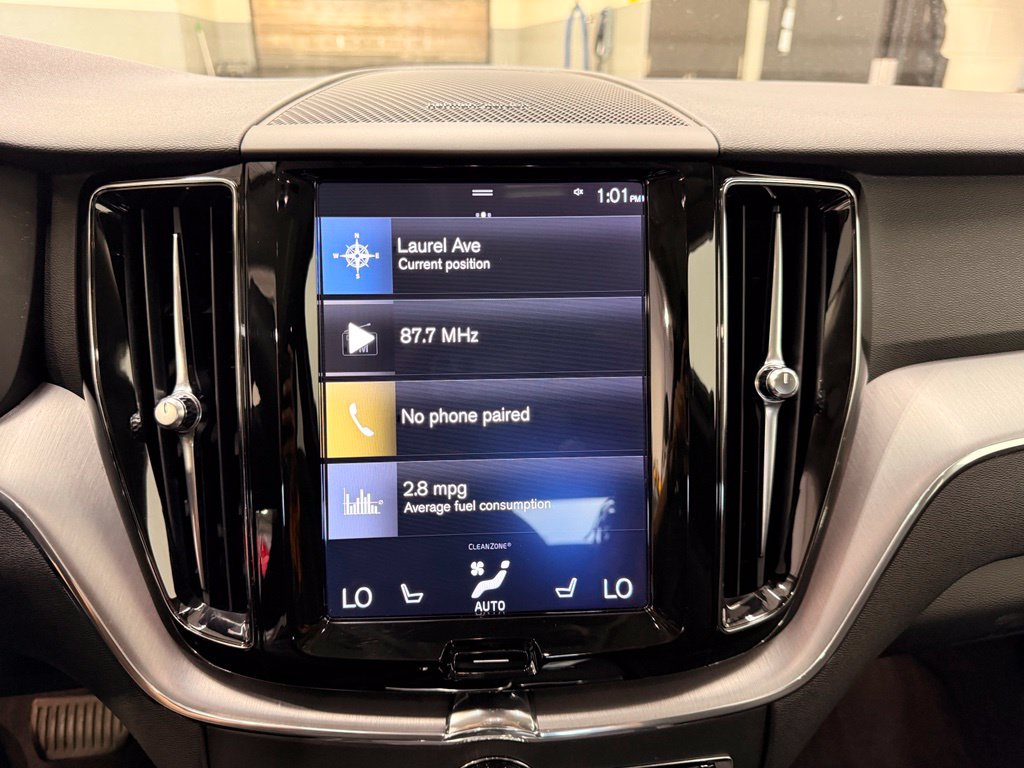 Thumbnail: 2020 Volvo XC60 - 16