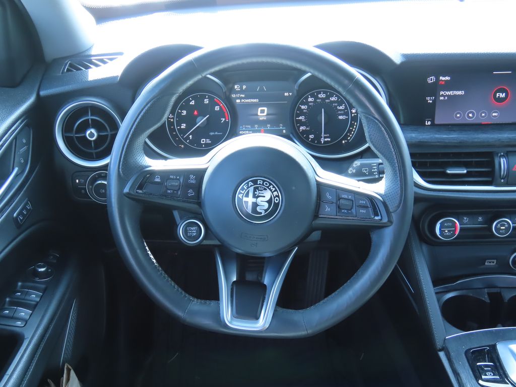 Thumbnail: 2021 Alfa Romeo Stelvio - 6