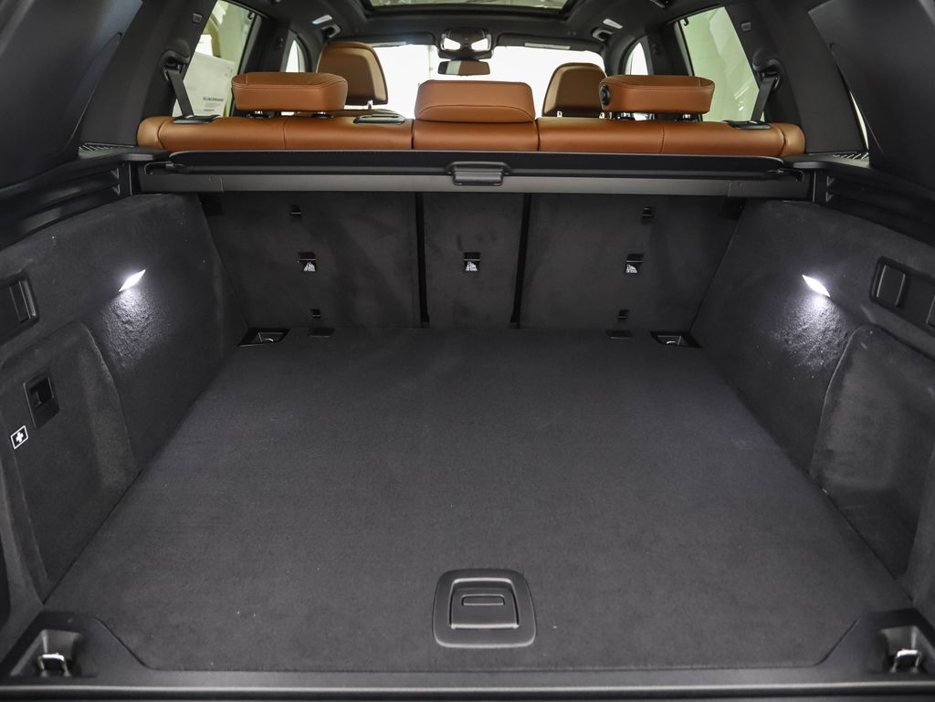 Thumbnail: 2026 BMW X5 - 23