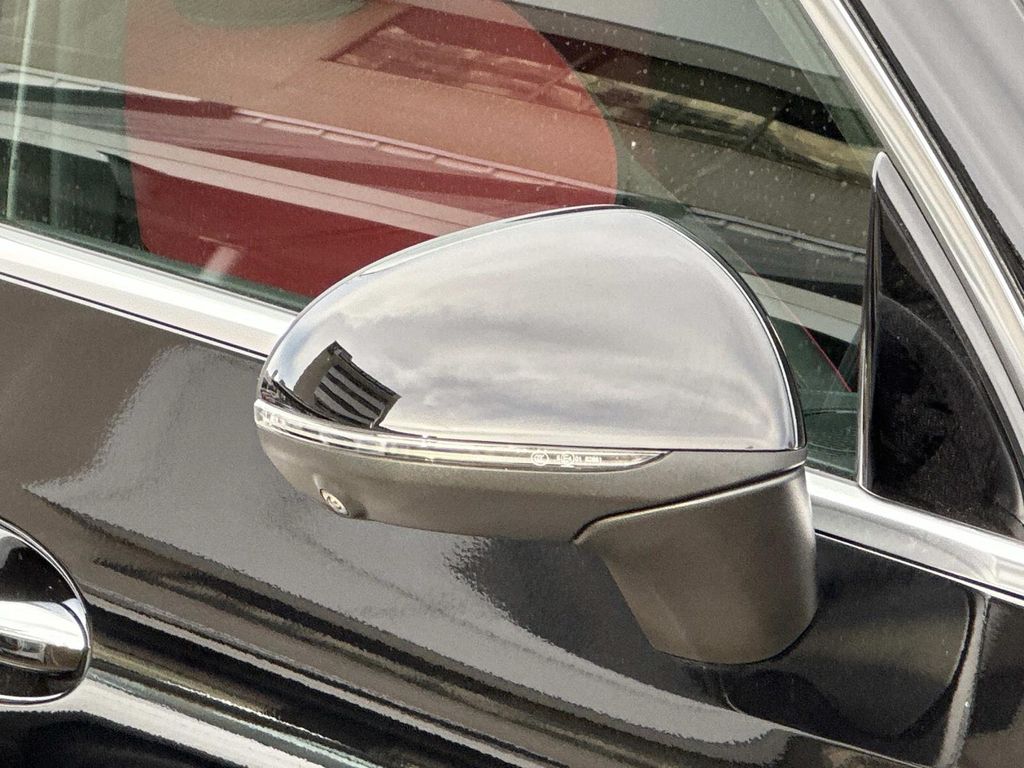 Thumbnail: 2024 Mercedes-Benz GLC - 6