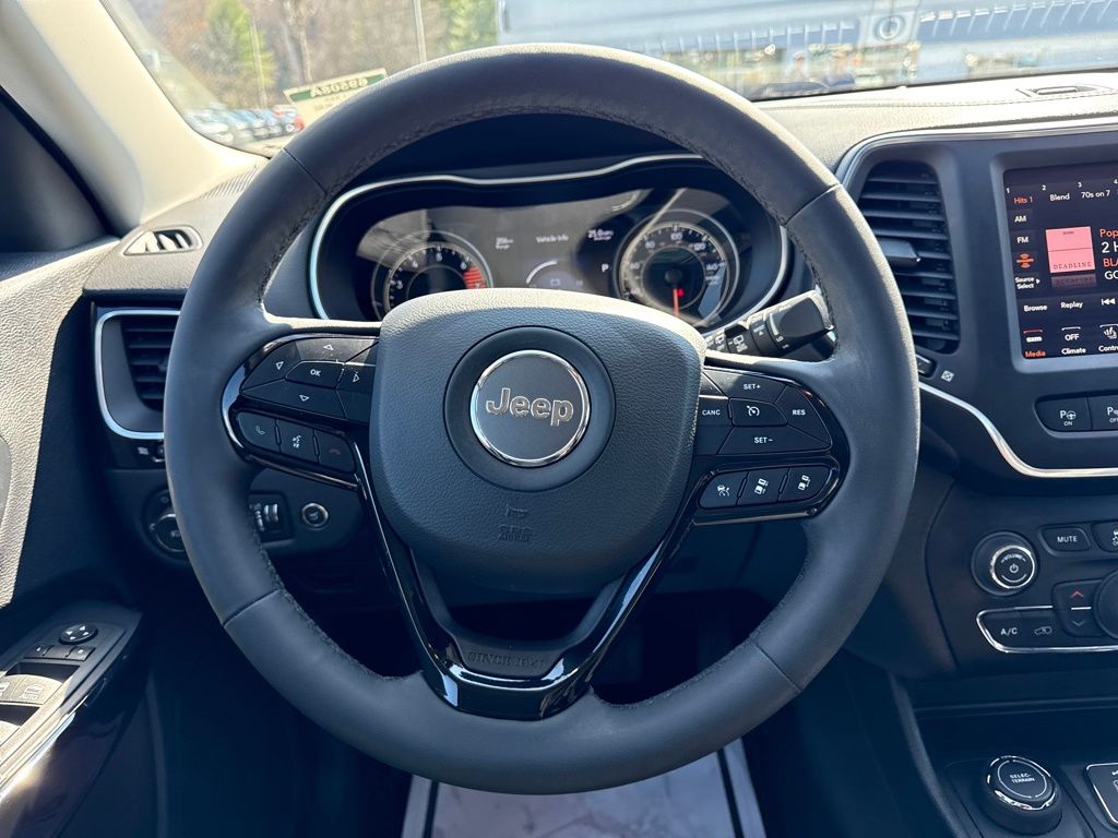 used 2023 Jeep Cherokee car, priced at $23,589