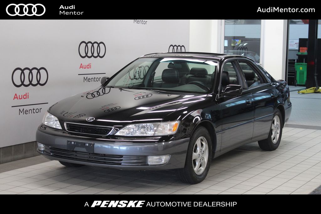 1997 Lexus ES 300 -
                  Mentor, OH