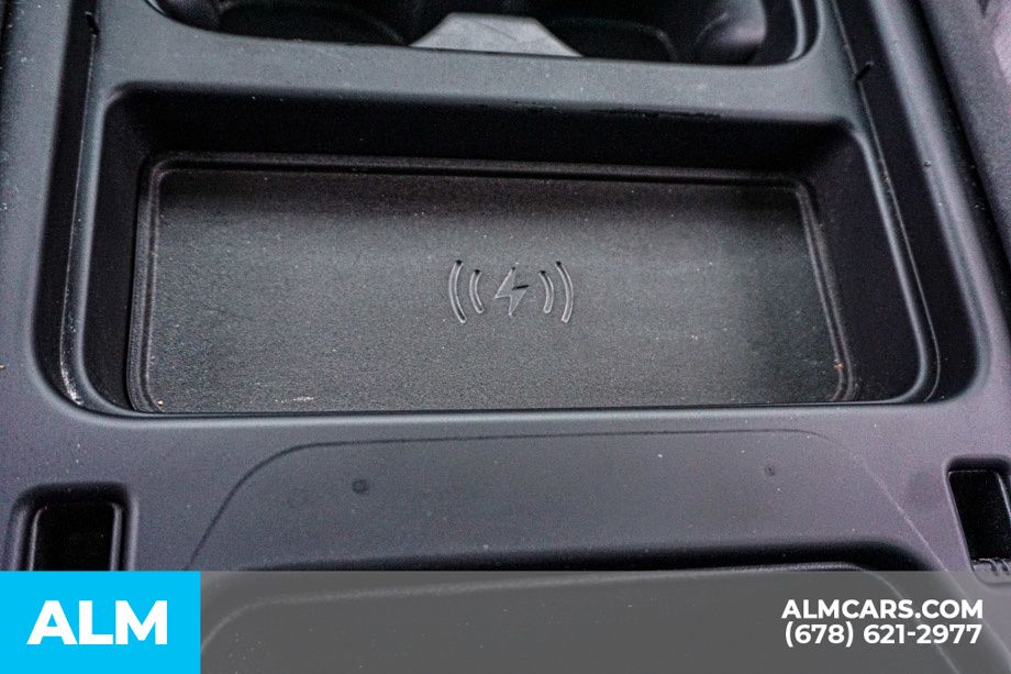 Used 2023 Gray Land Rover X-Dynamic SE image 47
