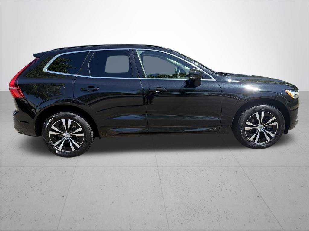 2023 Volvo XC60 B5 Core