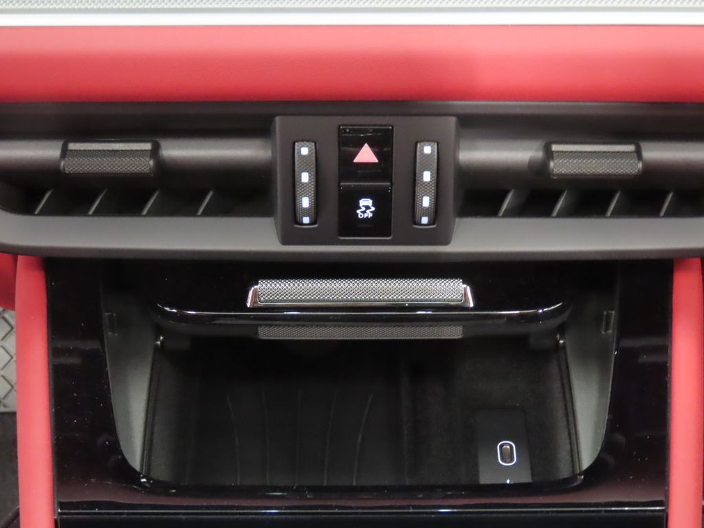 Thumbnail: 2026 Porsche Cayenne - 27