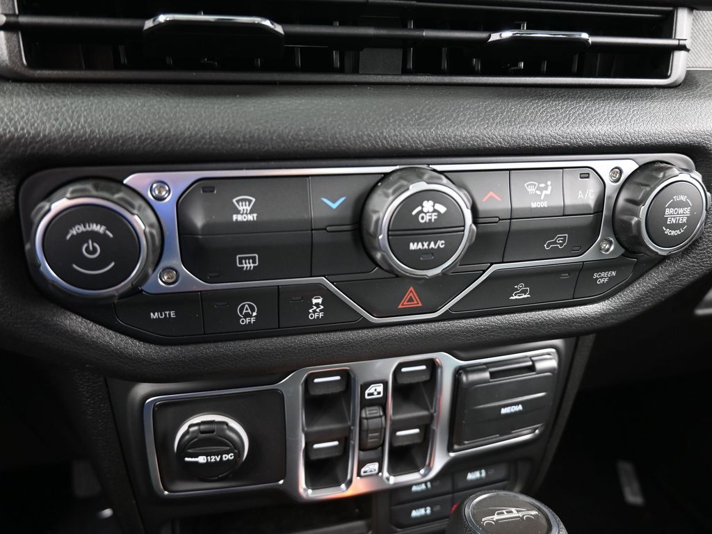 New 2026 Black Clearcoat Jeep Sport image 17