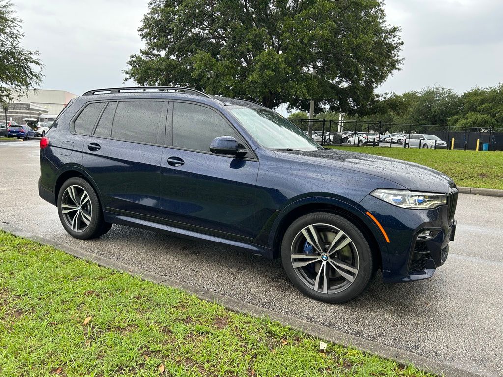 2022 BMW X7 M50i 7