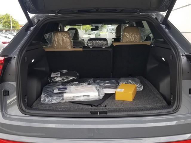 new 2026 Volkswagen Atlas Cross Sport car, priced at $48,288