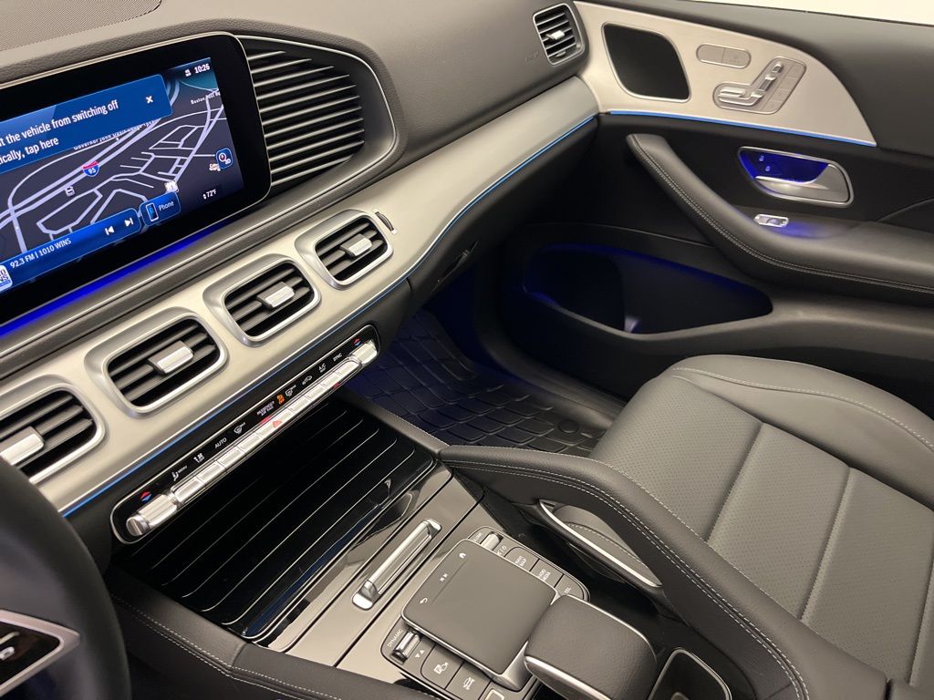 Thumbnail: 2026 Mercedes-Benz GLE - 21