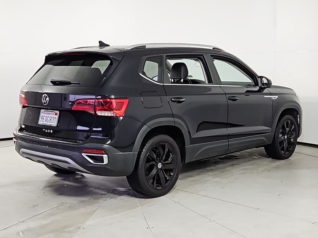 Thumbnail: 2023 Volkswagen Taos - 7