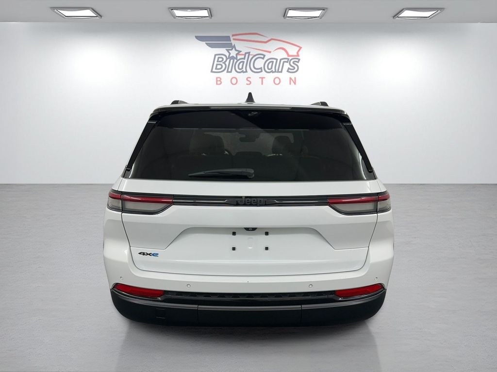 used 2022 Jeep Grand Cherokee car, priced at $25,985