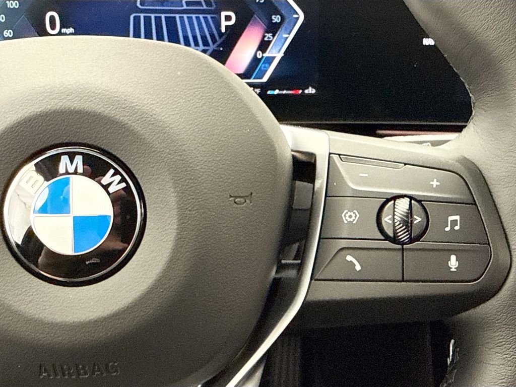 Thumbnail: 2026 BMW X2 - 12