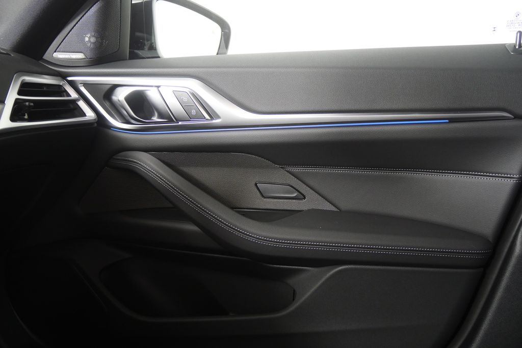 Thumbnail: 2026 BMW i4 - 23