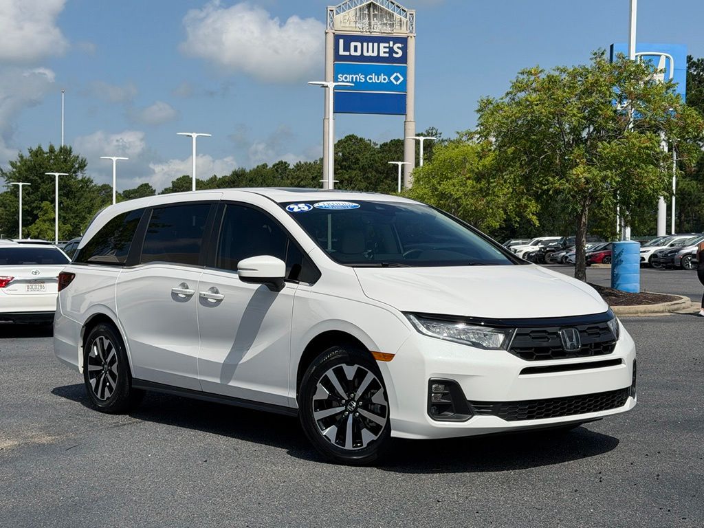 Platinum White Pearl 2025 Honda Odyssey Minivan Front-Wheel Drive Automatic