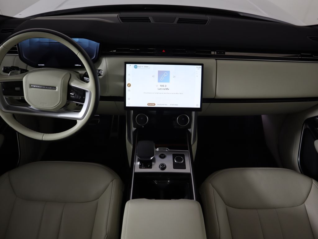 Thumbnail: 2023 Land Rover Range Rover - 13