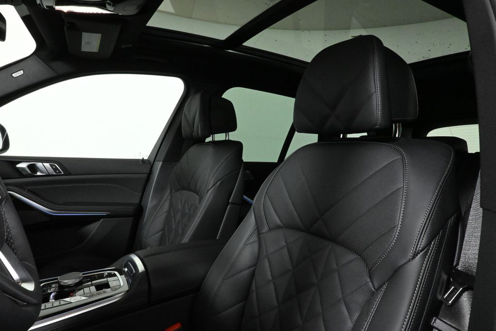 Thumbnail: 2025 BMW X5 - 5