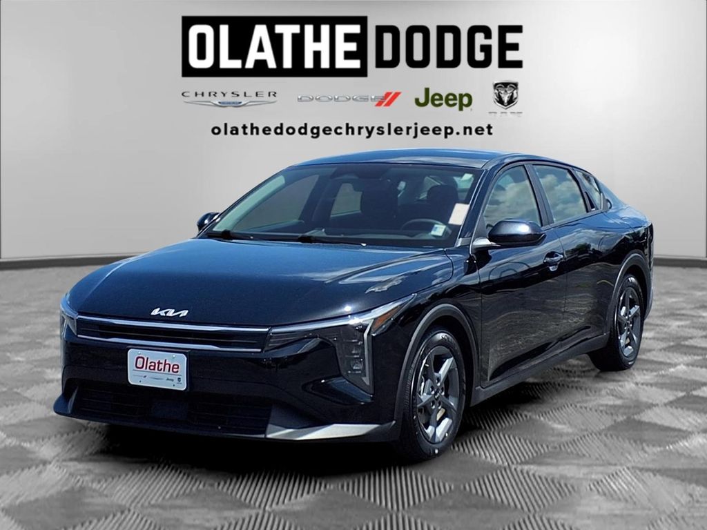2025 Kia K4 LXS FWD