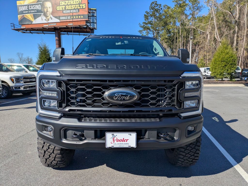 2026 Ford F-250 Black Widow