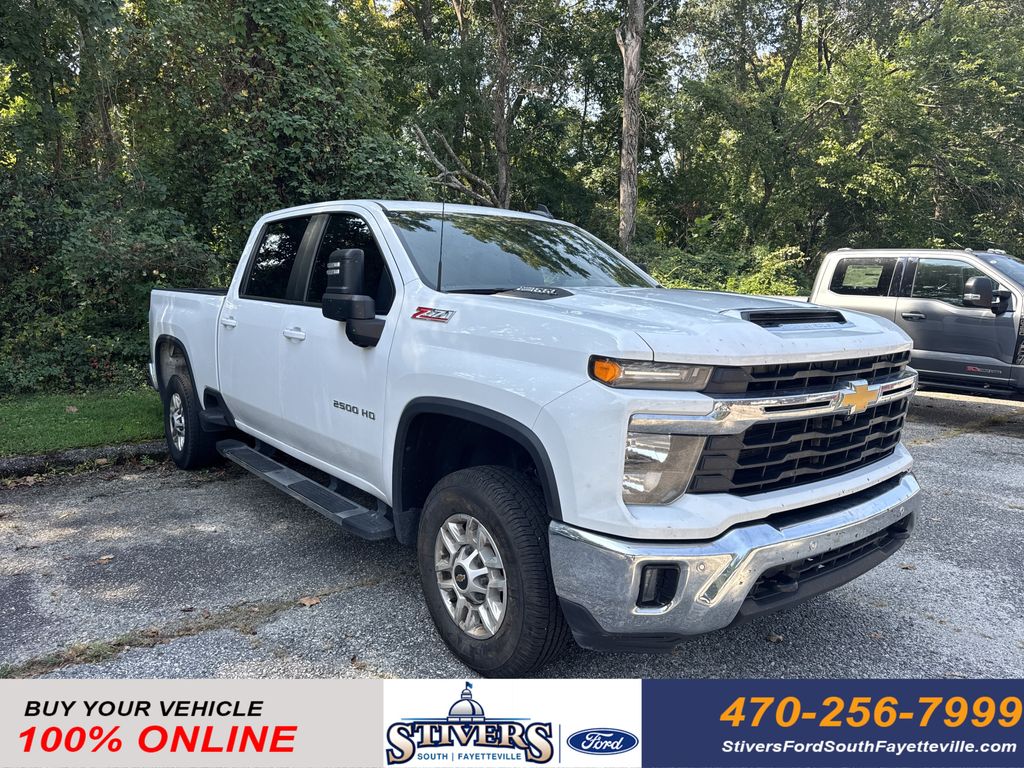 Summit White 2025 Chevrolet Silverado 2500HD Pickup Truck Four-Wheel Drive Automatic
