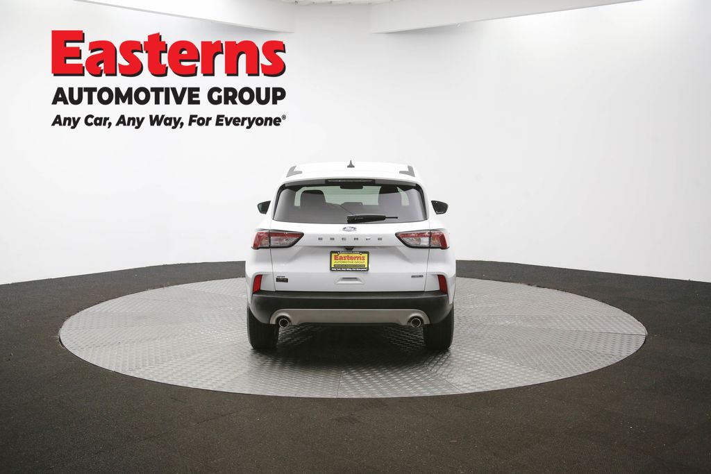 Used 2022 White Ford SE image 36