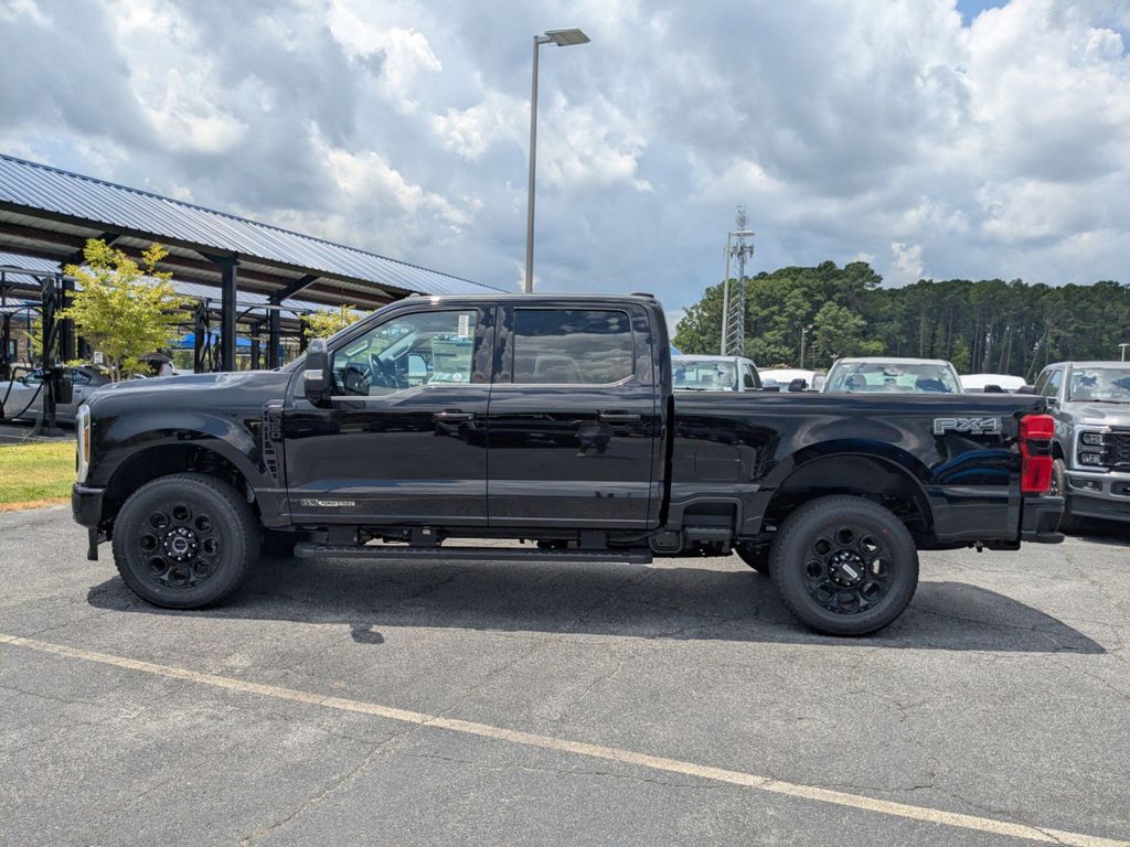 2025 Ford F-350 Super Duty Lariat