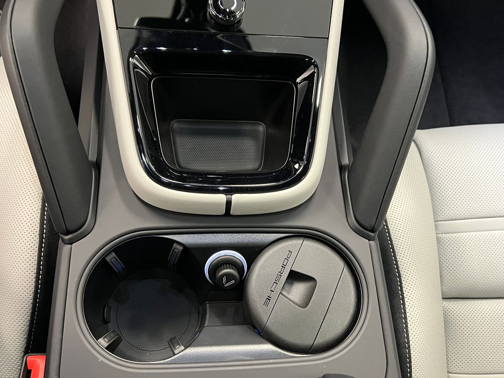 Thumbnail: 2026 Porsche  - 26