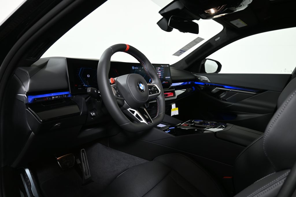 Thumbnail: 2026 BMW M5 - 16