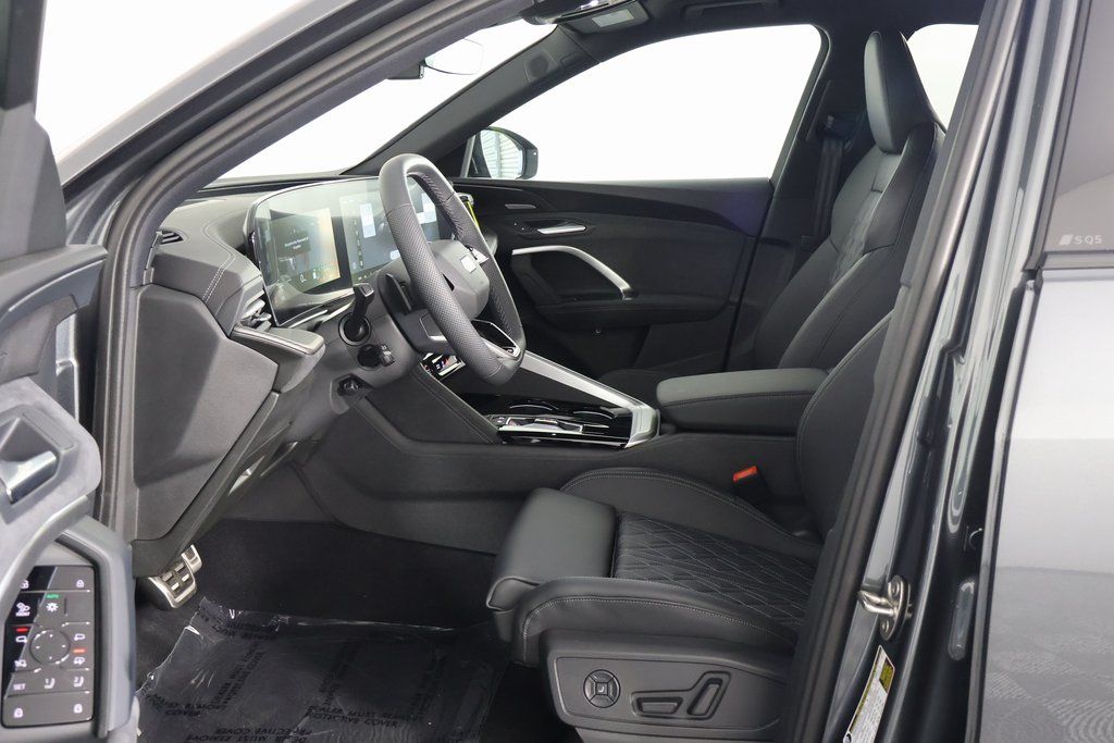 Thumbnail: 2026 Audi SQ5 - 5