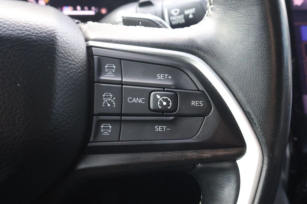 Thumbnail: 2022 Jeep Grand Cherokee L - 19